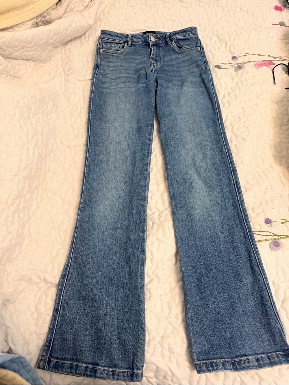 Vero Moda Medium Blue High-Rise Flare Jeans